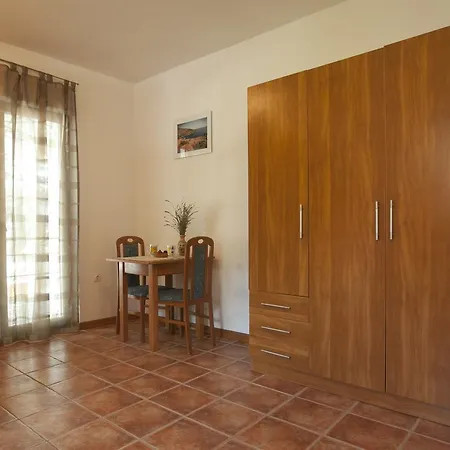 Apartmán Pinus Vrboska